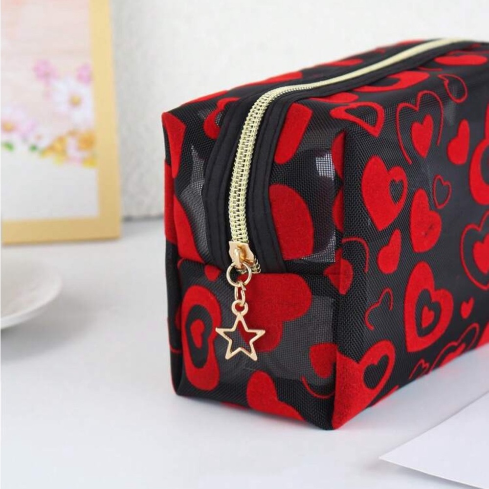 ❤️NEW Heart Mesh Black & Red Cosmetic Bag❤️ - Picture 3 of 5